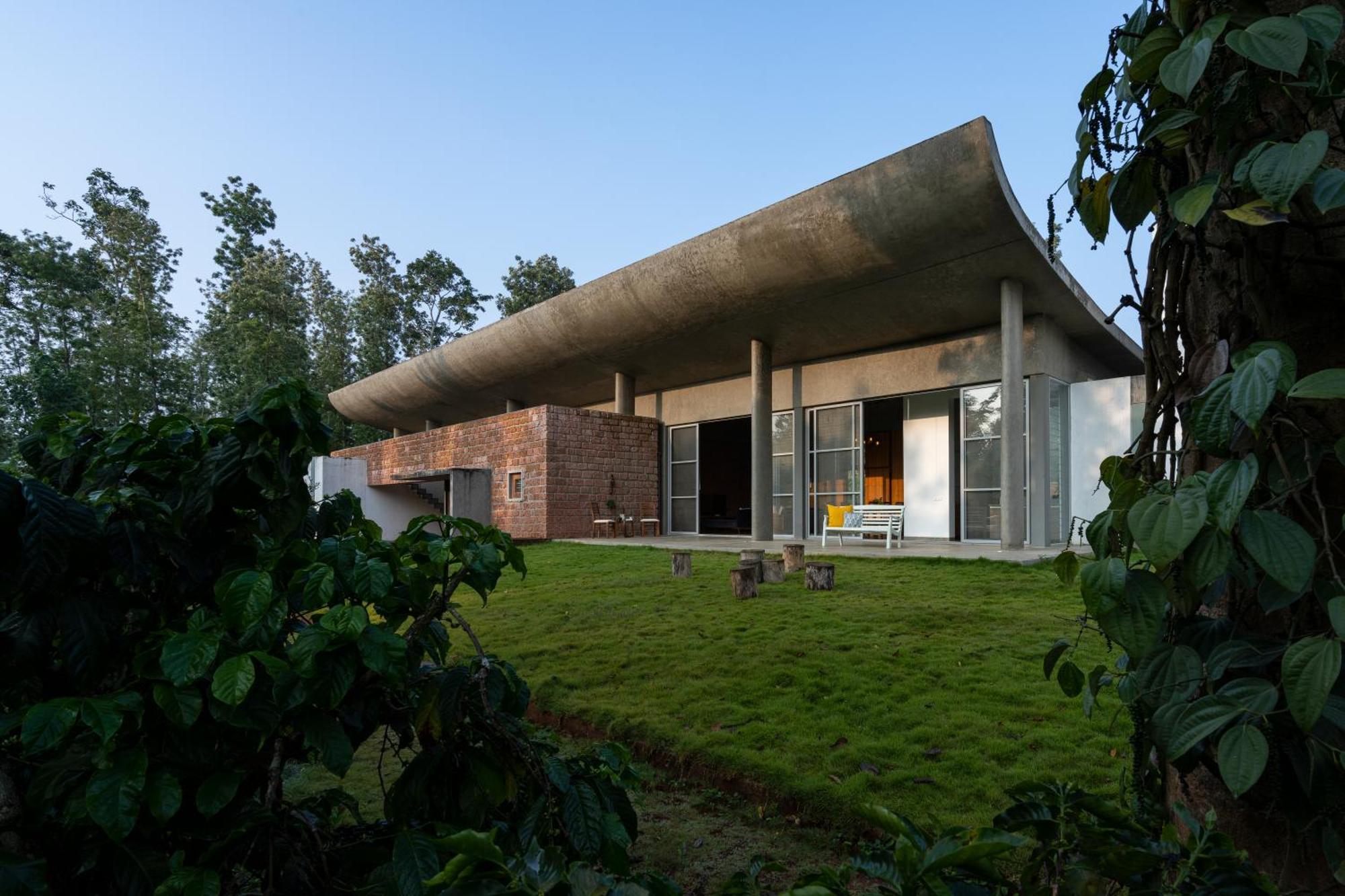 Saffronstays Cafella- A 3-Bdr Elliptical-Roof Villa In Chikmagalur Mudigere Exterior photo